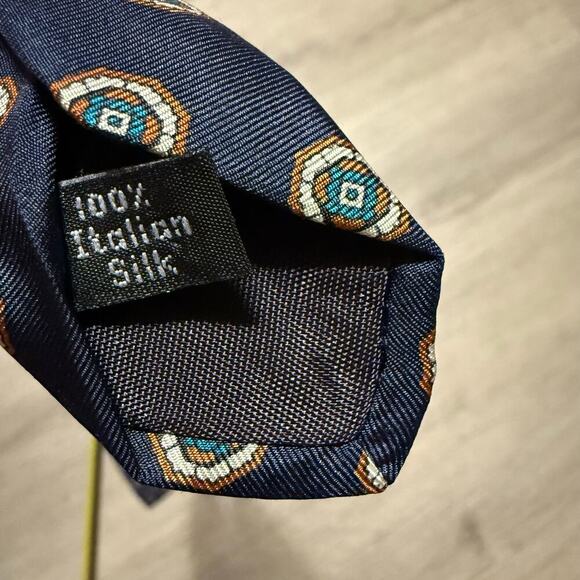 Mario Valentino Vintage Silk Tie Geometric Navy Blue Made in USA Italian Silk - Picture 5 of 8